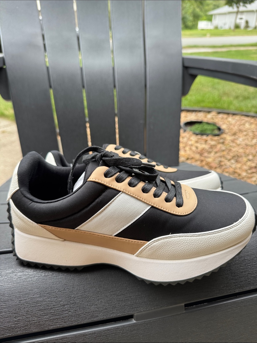 NEW Women’s Black and Tan Dolce Vita Sneakers - 10